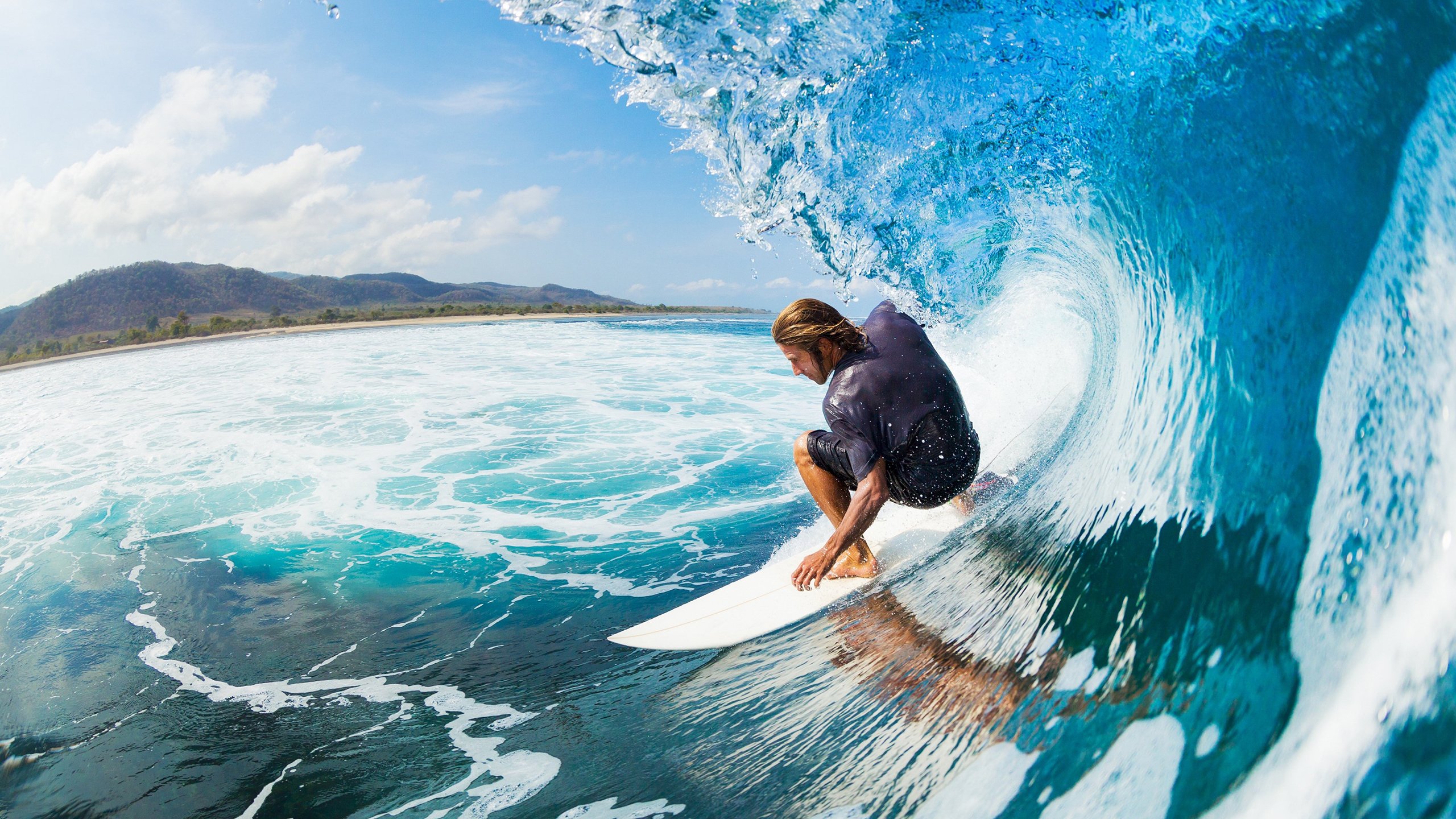 爱游戏体验-“逆境中的坚持”——车手抗压应变的真实故事